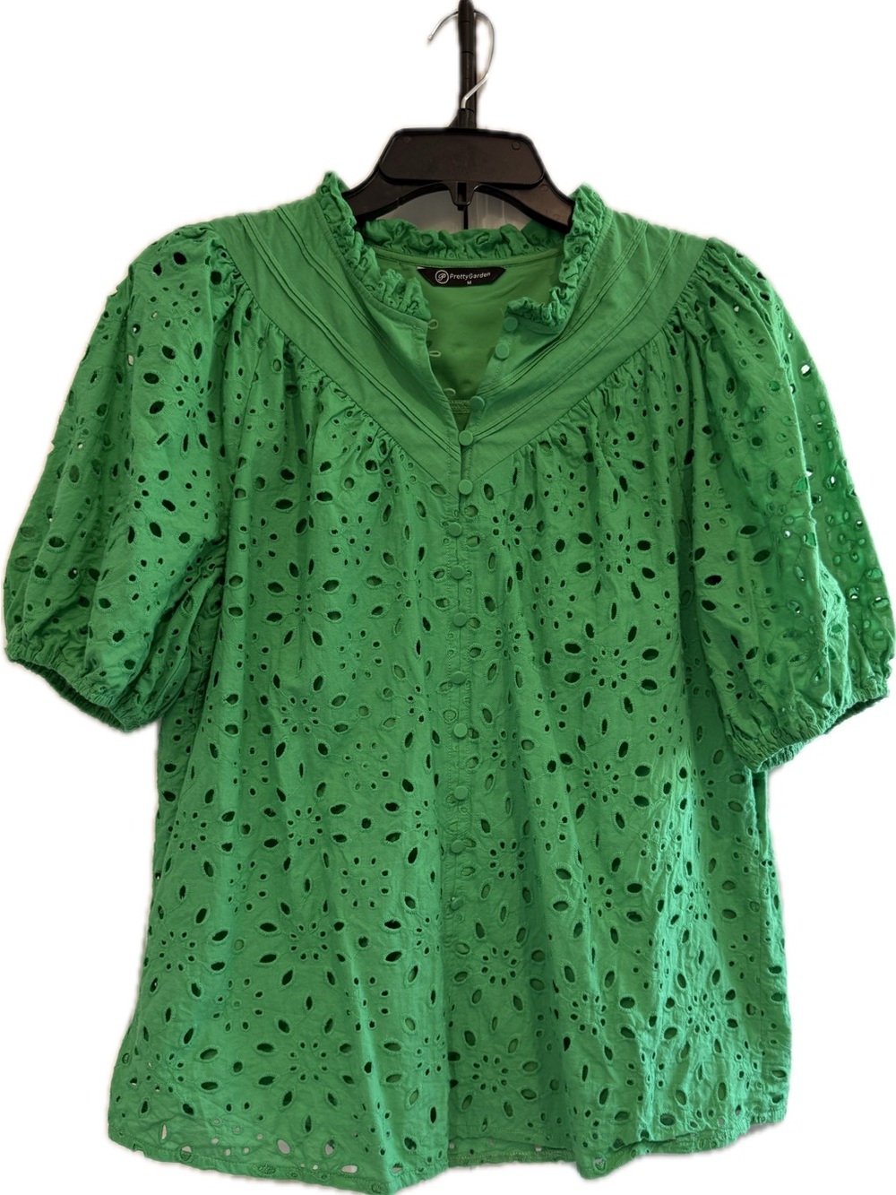 Fully Lined Sophisticate Green Eyelet Puff-Sleeve Blouse Size Medium